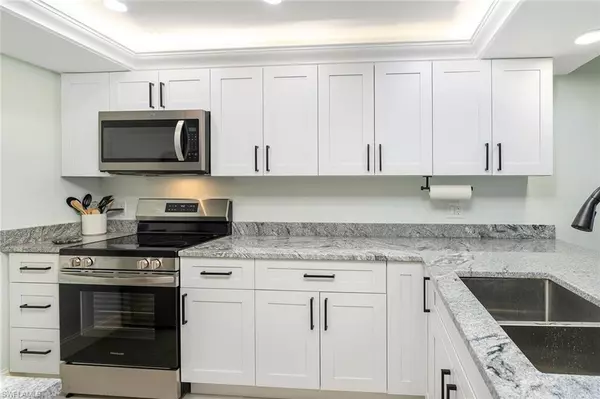 Bonita Springs, FL 34134,25870 Hickory BLVD #506