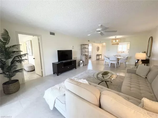 Naples, FL 34113,5435 Rattlesnake Hammock RD #202