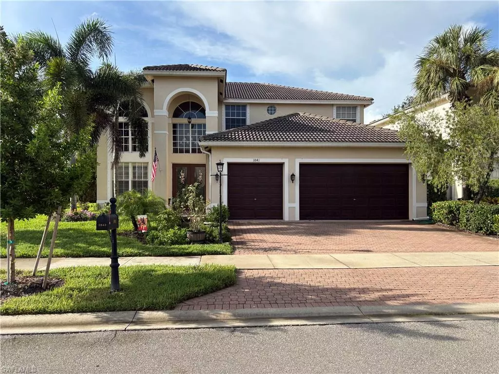 Naples, FL 34119,1841 Senegal Date DR