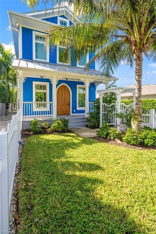 570 96th AVE N, Naples, FL 34108