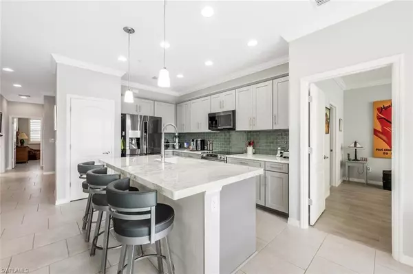Naples, FL 34112,6916 Avalon CIR #108