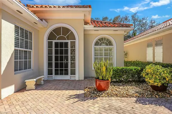 Naples, FL 34109,5972 Via Bella CT