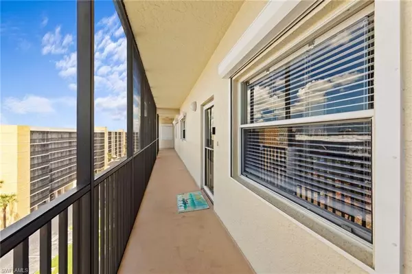 Fort Myers Beach, FL 33931,4411 Bay Beach LN #762