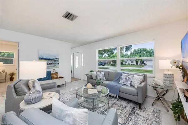 Naples, FL 34105,2590 Poinciana ST