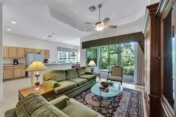 Naples, FL 34104,818 Grafton CT #5