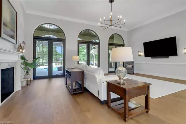 Naples, FL 34119,12901 Valewood DR