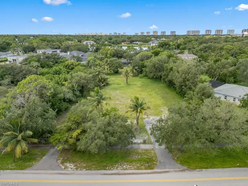 172 HICKORY RD, Naples, FL 34108