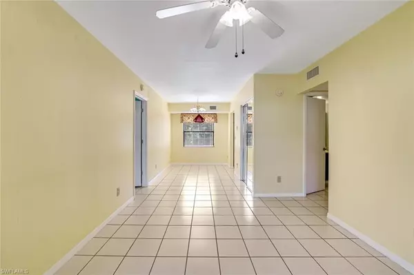 Naples, FL 34113,5501 Rattlesnake Hamm RD #109