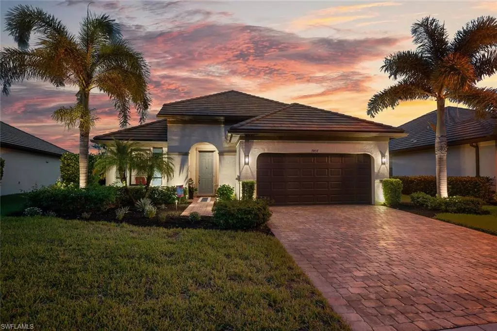 Naples, FL 34114,7457 Winding Cypress DR