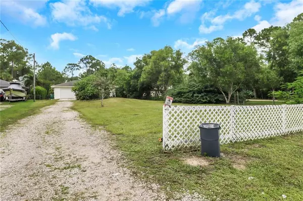 Naples, FL 34117,2075 17th ST SW
