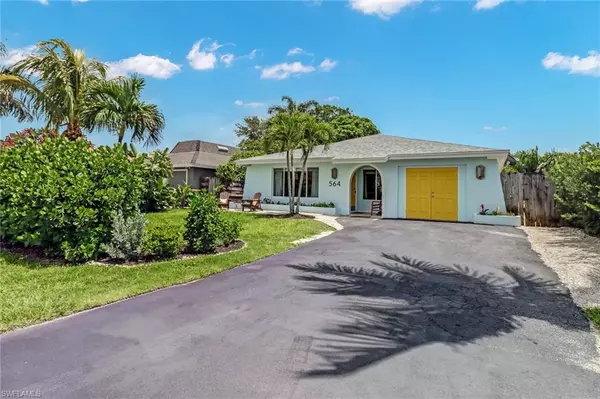 Naples, FL 34108,564 107th AVE N