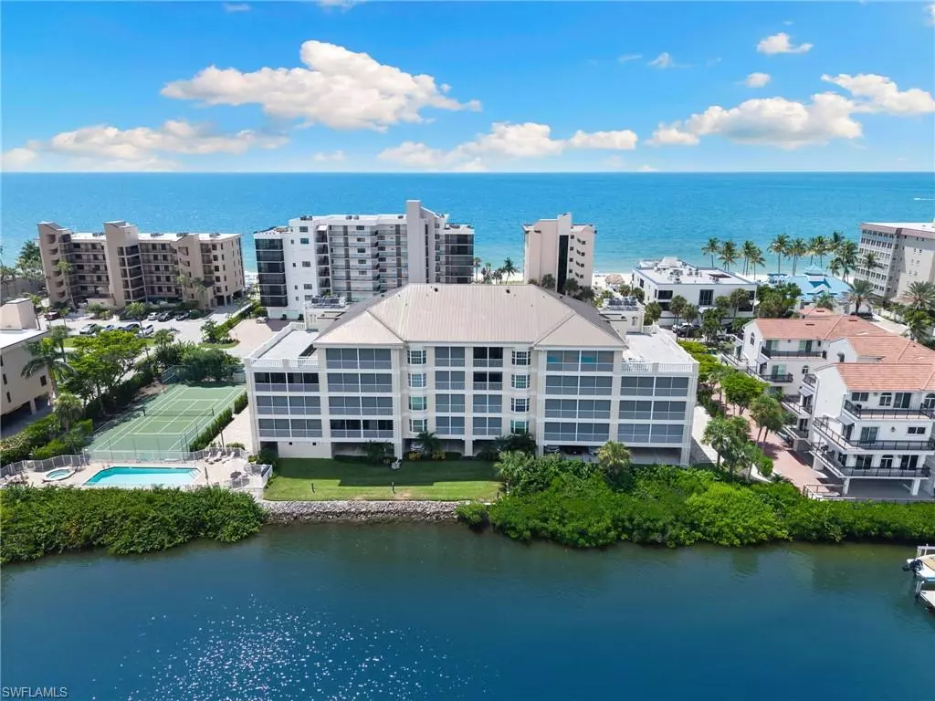 Naples, FL 34108,9380 Gulf Shore DR #402