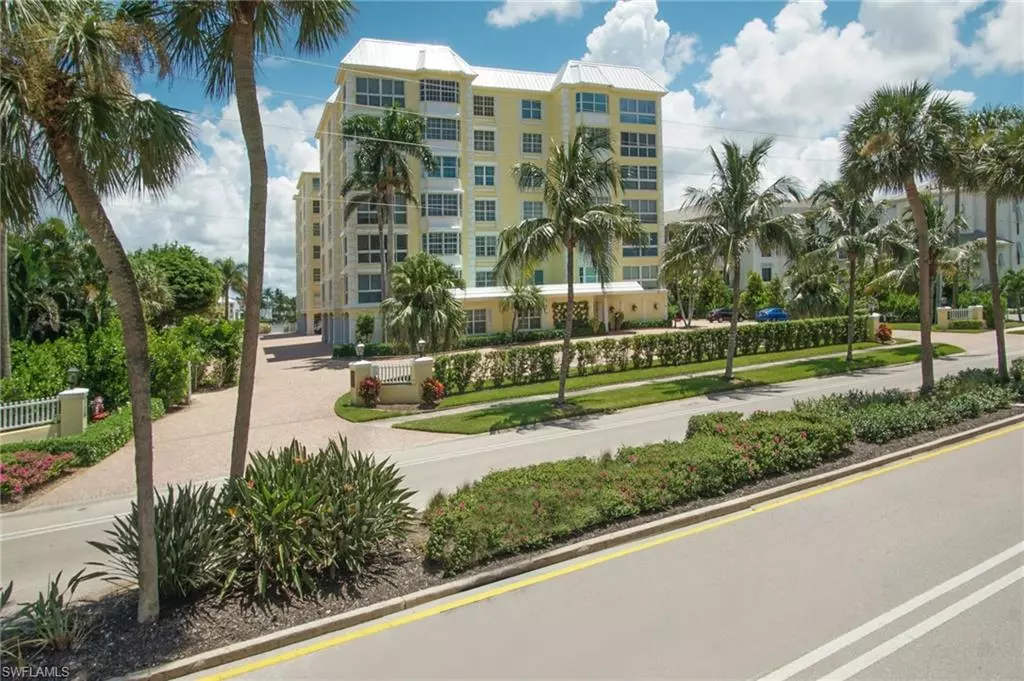 Naples, FL 34102,1900 Gulf Shore BLVD N #602