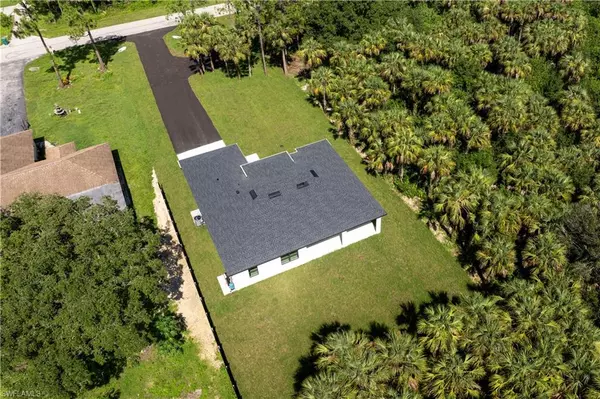 Naples, FL 34117,2132 Desoto BLVD S