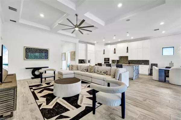 Naples, FL 34120,9238 Plover DR