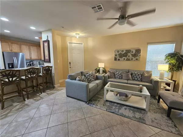 Naples, FL 34110,1335 Sweetwater CV #101
