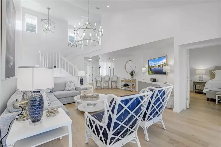 8345 Excalibur CIR #M4, Naples, FL 34108