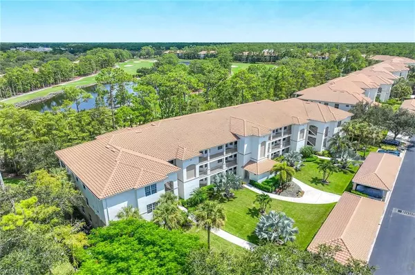 8267 Parkstone PL #207, Naples, FL 34120