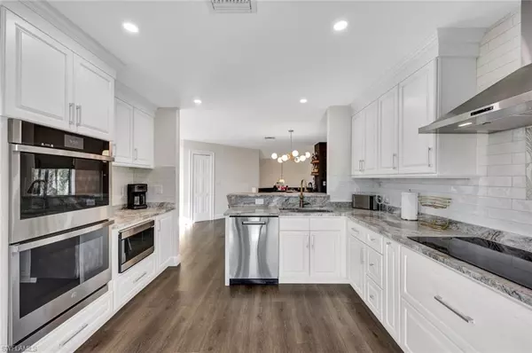Bonita Springs, FL 34134,27131 Oakwood Lake DR
