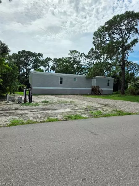 8385 Marx DR, North Fort Myers, FL 33917