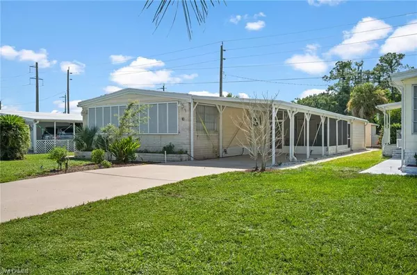 Naples, FL 34112,10 Cannes DR