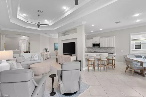Naples, FL 34120,12046 Covent Garden CT #903