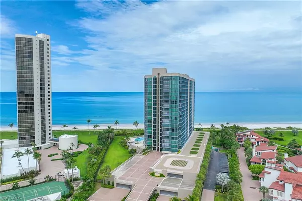 Naples, FL 34103,4651 Gulf Shore BLVD N #1106