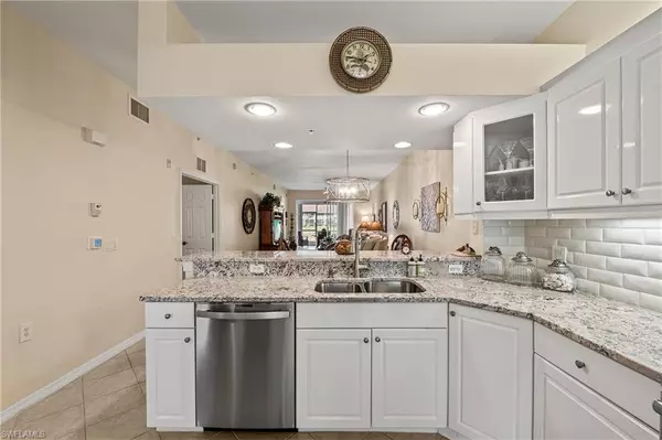 Naples, FL 34112,2381 Hidden Lake CT #01