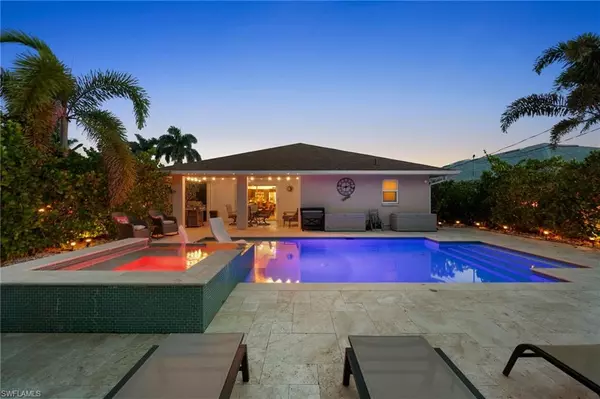 Naples, FL 34108,567 99TH AVE N