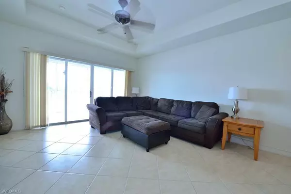Naples, FL 34104,7812 Regal Heron CIR #305