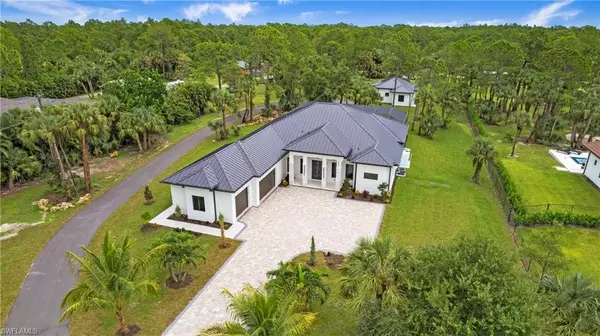 Naples, FL 34117,652 15th ST SW