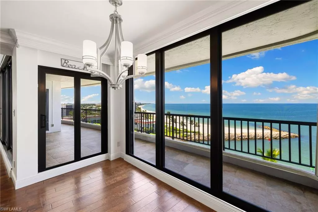 Naples, FL 34103,2355 Gulf Shore BLVD N #903