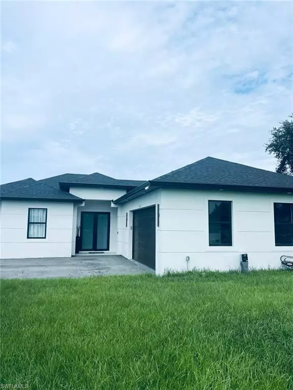 Naples, FL 34120,3111 Everglades BLVD N
