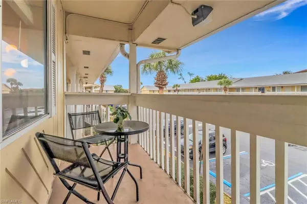 Naples, FL 34112,4617 Bayshore DR #H10