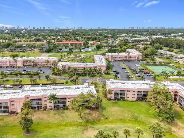 Naples, FL 34105,150 TURTLE LAKE CT #309