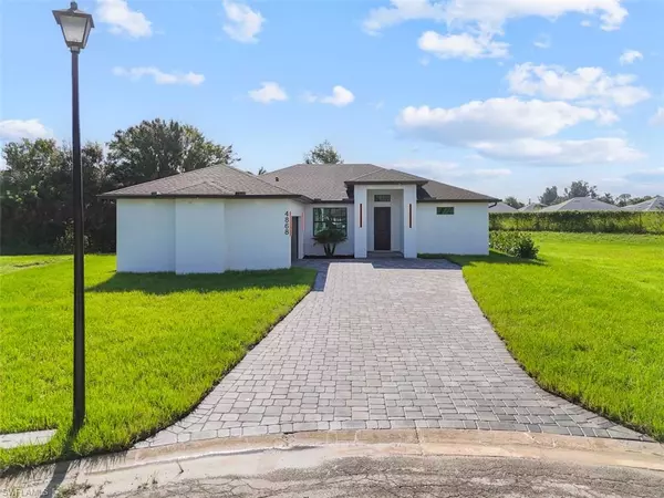 4868 Archie LN, Fort Myers, FL 33905