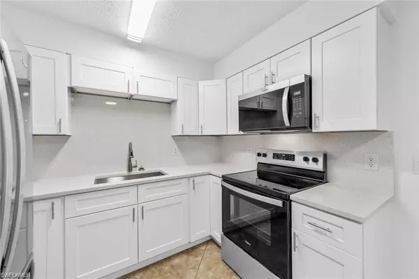 Cape Coral, FL 33990,1106 SE 8th TER