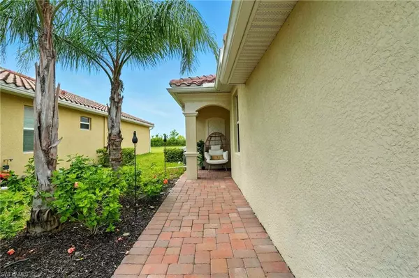 Naples, FL 34120,1676 Alameda DR