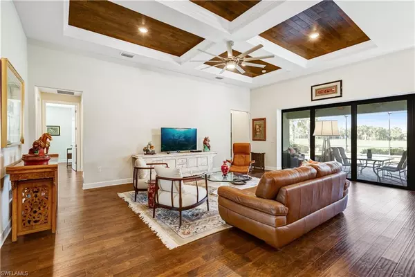 Naples, FL 34120,9335 Surfbird CT