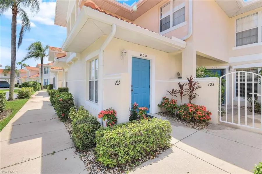 5015 Cedar Springs DR #103, Naples, FL 34110