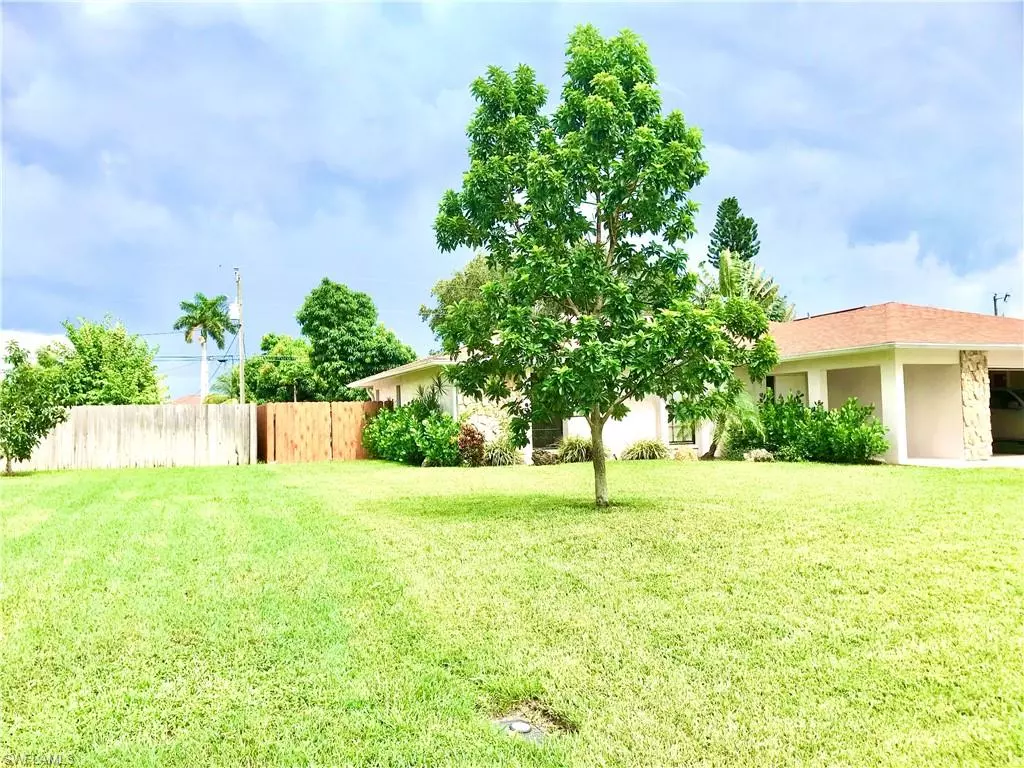 Cape Coral, FL 33990,1213 SE 21st AVE