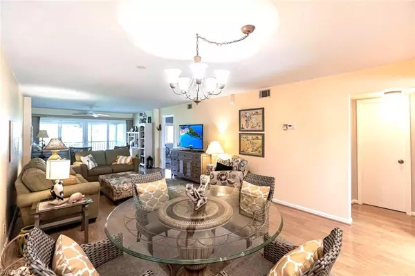 Naples, FL 34112,185 Penny LN #3122
