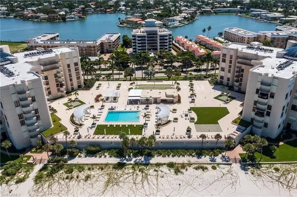 Naples, FL 34103,3115 Gulf Shore BLVD N #203S