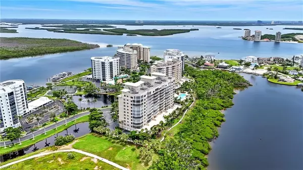 Fort Myers Beach, FL 33931,4192 Bay Beach LN #PH3