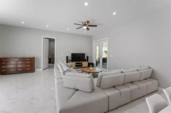 Naples, FL 34120,3219 64th AVE NE