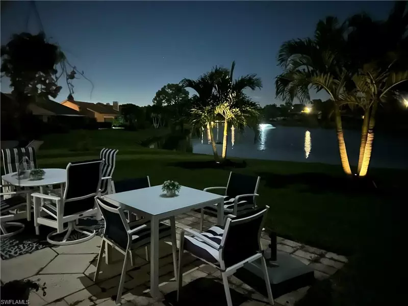 421 Kings WAY, Naples, FL 34104