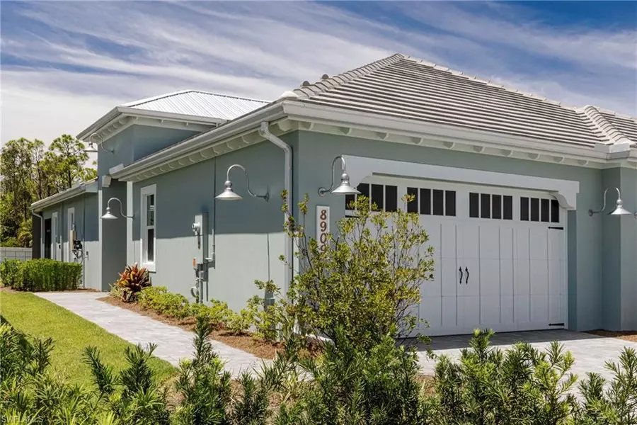 8909 Yucatan CT, Naples, FL 34112
