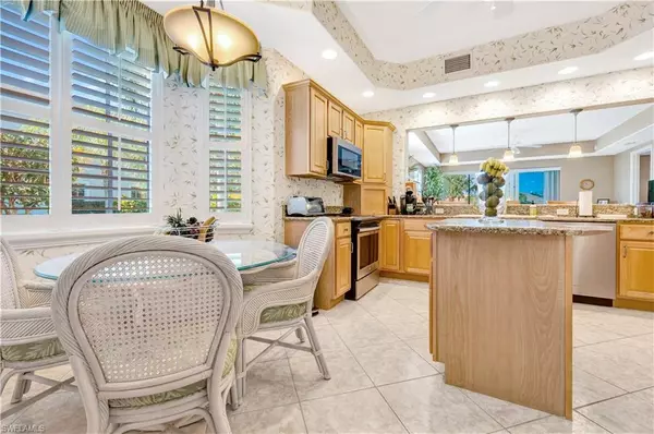 Miromar Lakes, FL 33913,10540 Marino Pointe DR #301