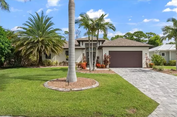 3554 McComb LN, Bonita Springs, FL 34134