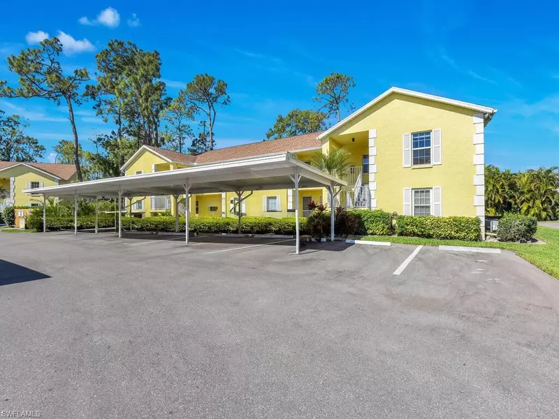 2702 Kings Lake BLVD #204, Naples, FL 34112